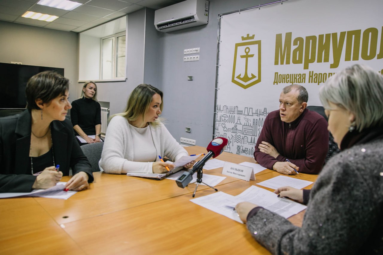 Антон Кольцов: Свыше 60 тысяч взрослых жителей Мариуполя уже вакцинировались от гриппа Антон Кольцов: Свыше 60 тысяч взрослых жителей Мариуполя уже вакцинировались от гриппа