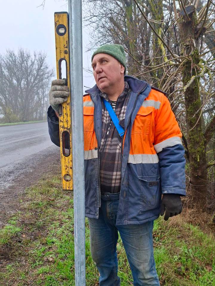 Продолжаем работы в рамках содержания автомобильных дорог общего пользования Продолжаем работы в рамках содержания автомобильных дорог общего пользования