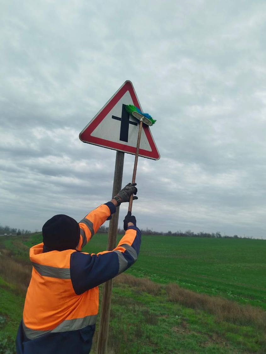 В понедельник особое внимание в части содержания уделили объектам дорожной инфраструктуры В понедельник особое внимание в части содержания уделили объектам дорожной инфраструктуры