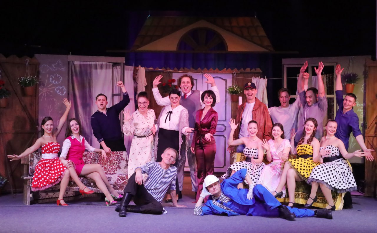 Театрально-концертная программа к 90-летию Михаила Пляцковского «Под крышей дома твоего…» Театрально-концертная программа к 90-летию Михаила Пляцковского «Под крышей дома твоего…»