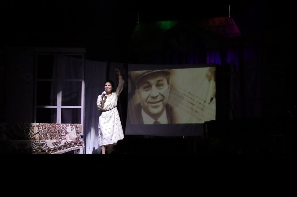 ����������-���������� ��������� � 90-����� ������� ������������ ���� ������ ���� �����