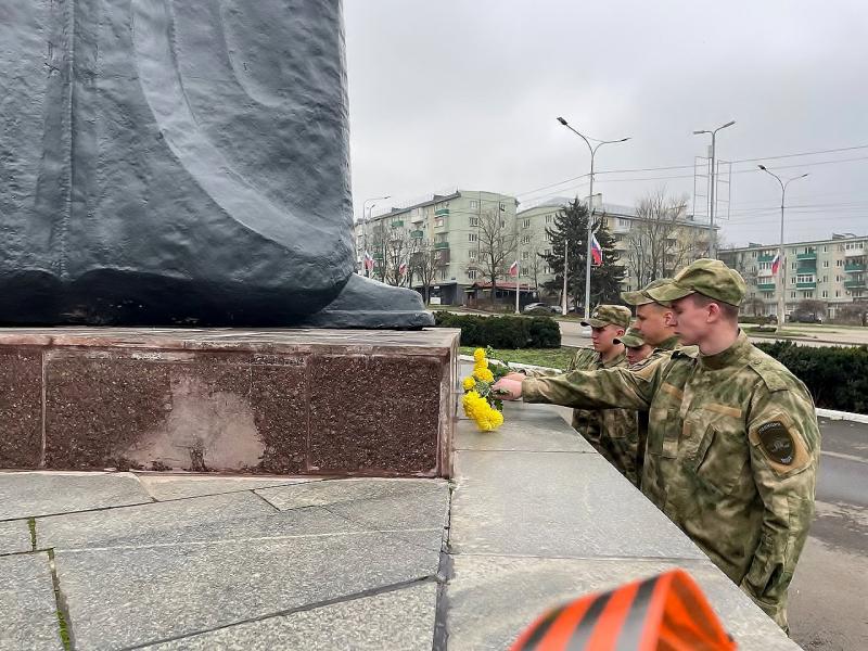Донецкие и волгоградские поисковики приняли участие в церемонии закрытия региональной «Вахты Памяти – 2025» Донецкие и волгоградские поисковики приняли участие в церемонии закрытия региональной «Вахты Памяти – 2025»