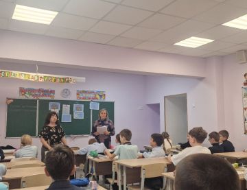 Права ребенка под надежной защитой: в Мариуполе прошло познавательное мероприятие по правовому воспитанию