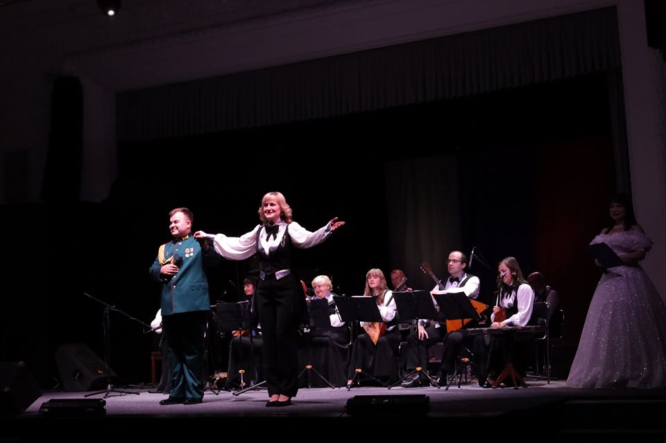 Патриотический концерт ко Дню Героев Отечества «Героями не рождаются…»