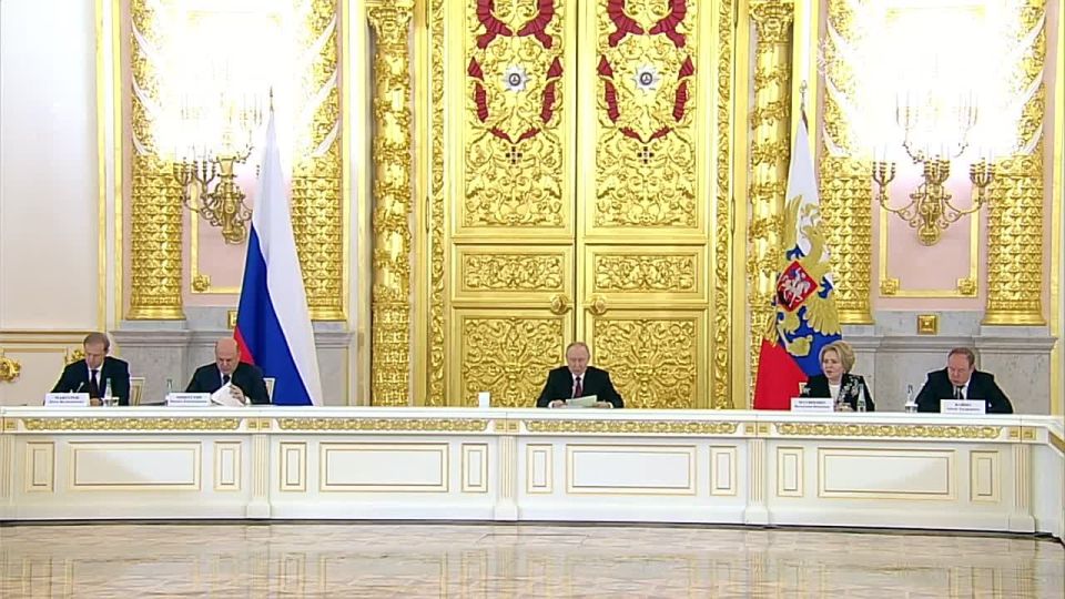 � ���������� ����� ����������� ��������� � ���������