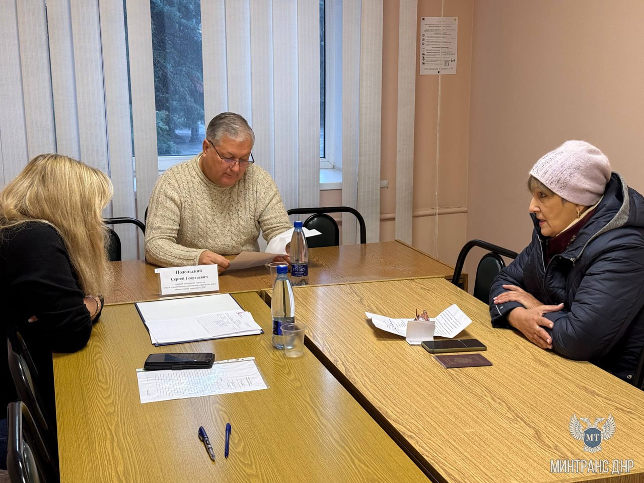 В Минтранс ДНР обратилась жительница Еленовки с просьбой оказать содействие в ремонте дорог Докучаевского округа