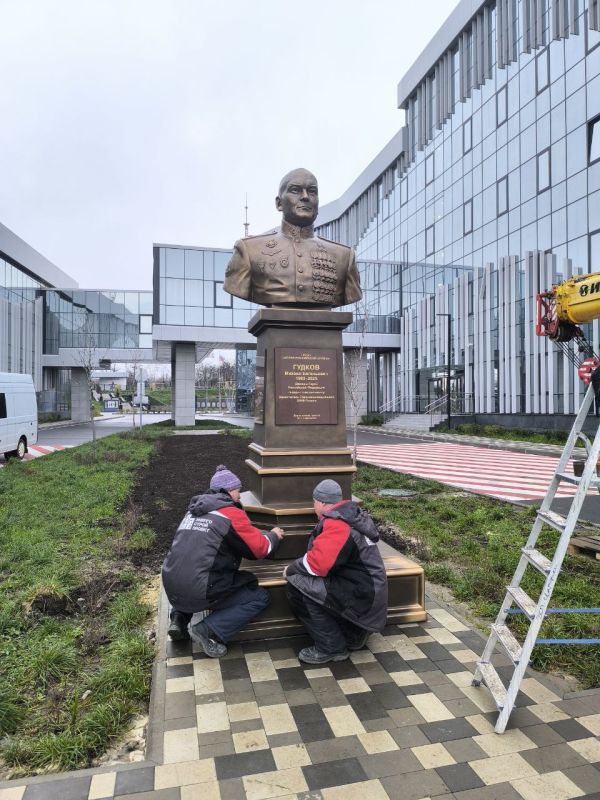 � ������������� ������� ������������ ������-�������� ������� ��������� ���������� � �������� ����� �������-������ ������� ����������� �������