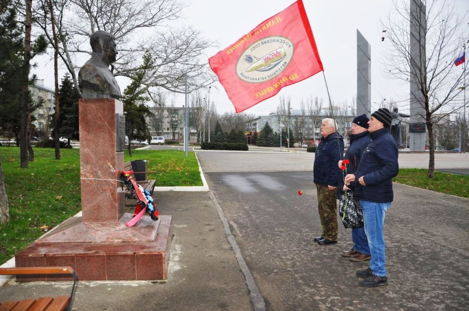 ������� ������: � ���� ������ ��������� ��������� ������������� �� ���� � ��� ��������� ����� � ���������� ������ � �������� ������