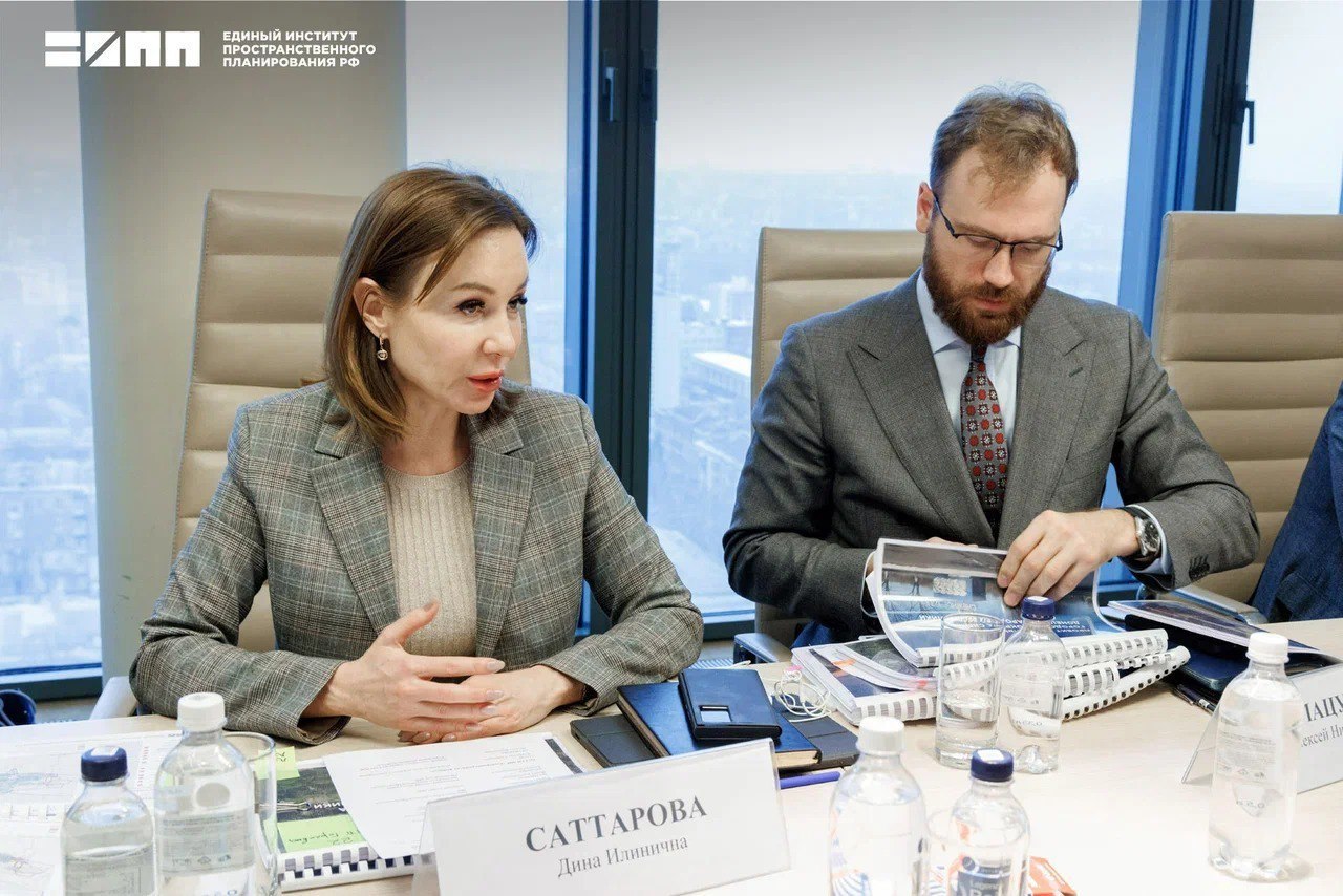 Инвестиционный потенциал прибрежных территорий ДНР для развития туризма был рассмотрен на совещании зампредседателя правительства ДНР Кирилла Макарова и директора Единого института пространственного планирования РФ Дины...