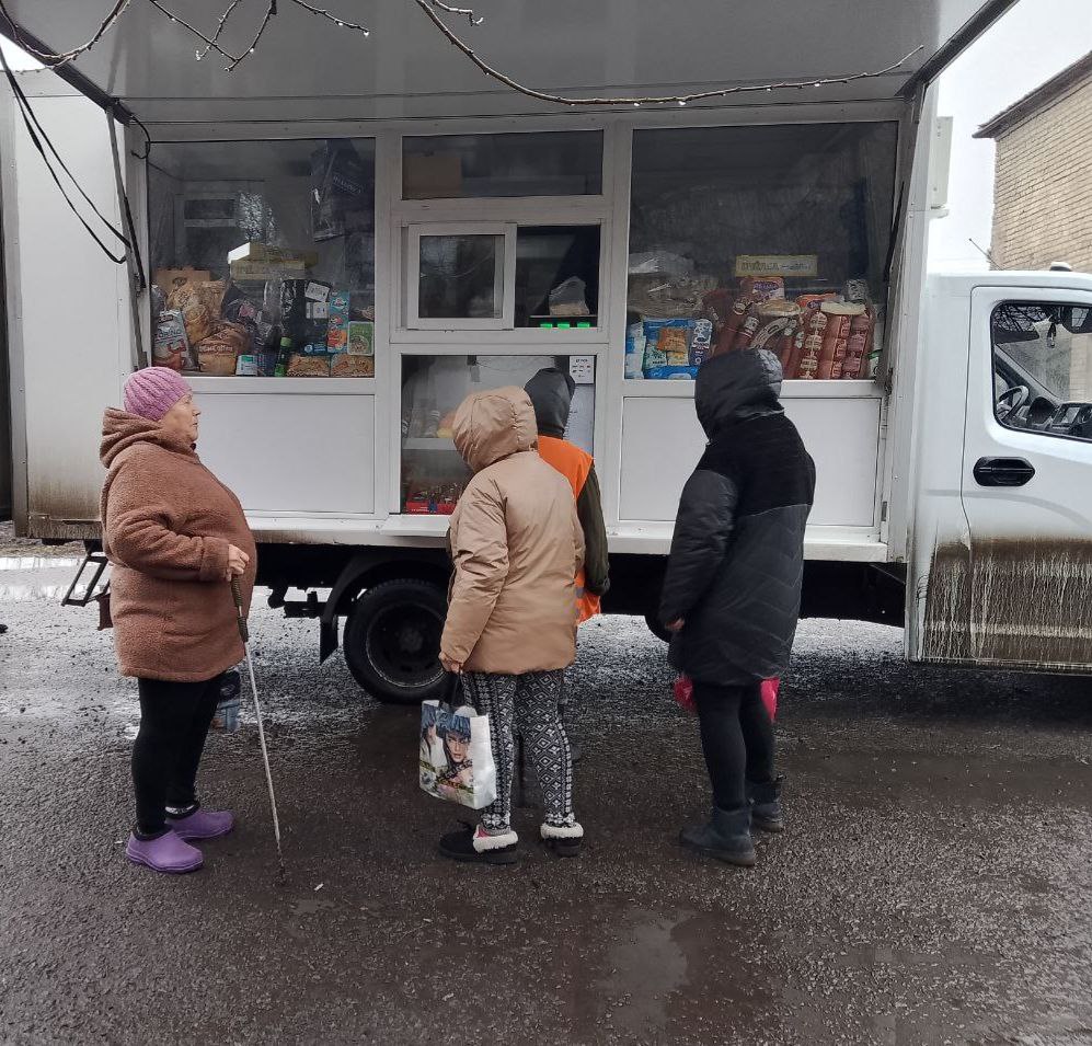 С 17 по 19 декабря 2025 года осуществлена выездная торговля с использованием автомагазинов в населенных пунктах городских округов Донецк, Горловка, Мариуполь, на территории г. Авдеевка, также Волновахского, Володарского... С 17 по 19 декабря 2025 года осуществлена выездная торговля с использованием автомагазинов в населенных пунктах городских округов Донецк, Горловка, Мариуполь, на территории г. Авдеевка, также Волновахского, Володарского...