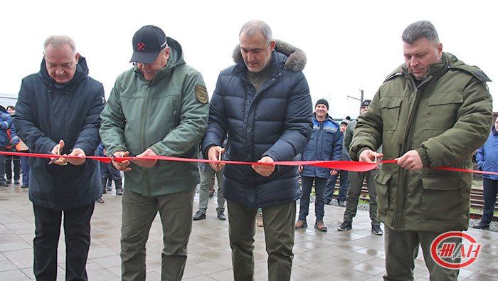 18 декабря в Мариуполе был открыт восстановленный пункт технического обслуживания грузовых вагонов вагонного депо Волноваха Донецкого филиала ФГУП «ЖДН», разрушенный в ходе боевых действий в 2022 году