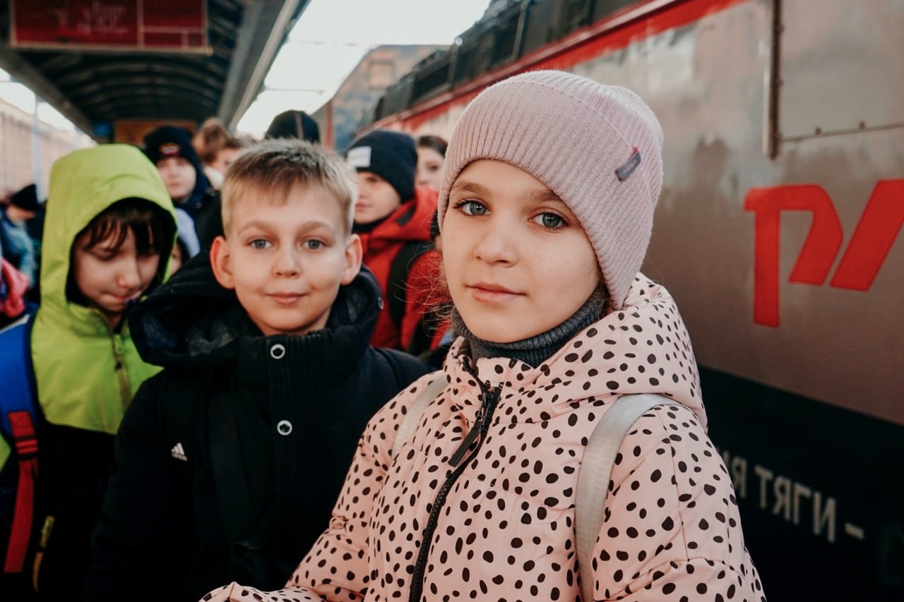 В преддверии новогодних праздников юные жители Мариуполя вновь посетят Санкт-Петербург В преддверии новогодних праздников юные жители Мариуполя вновь посетят Санкт-Петербург