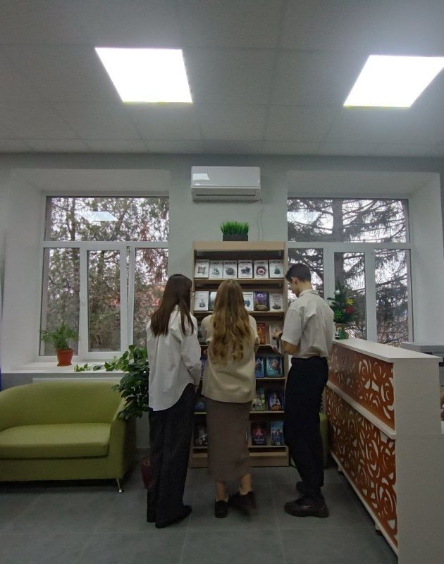 Вчера в поселке Володарское торжественно открыли детскую и взрослую модельные библиотеки Вчера в поселке Володарское торжественно открыли детскую и взрослую модельные библиотеки