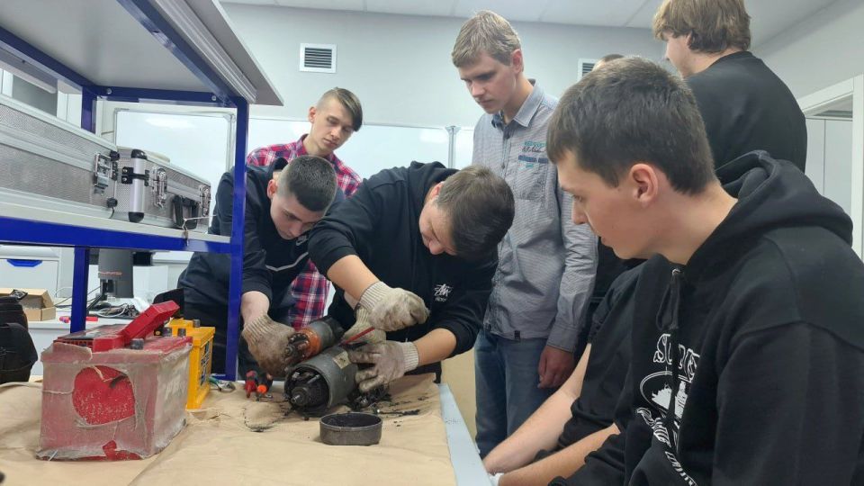 Студенты Мариупольского строительного профильного колледжа приняли участие в практико-ориентированном занятии Студенты Мариупольского строительного профильного колледжа приняли участие в практико-ориентированном занятии