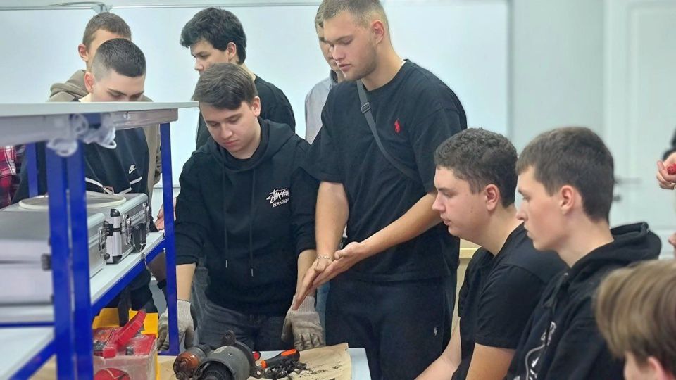 Студенты Мариупольского строительного профильного колледжа приняли участие в практико-ориентированном занятии Студенты Мариупольского строительного профильного колледжа приняли участие в практико-ориентированном занятии