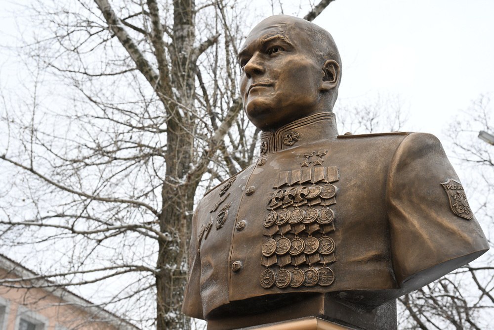 «Где мы, там победа!»: школа № 104 Донецка теперь носит имя дважды героя России Михаила Гудкова «Где мы, там победа!»: школа № 104 Донецка теперь носит имя дважды героя России Михаила Гудкова