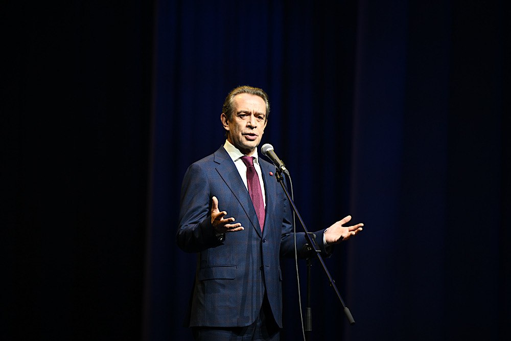 Глава ДНР Денис Пушилин рассказал об открытии русского драматического театра в Мариуполе Глава ДНР Денис Пушилин рассказал об открытии русского драматического театра в Мариуполе