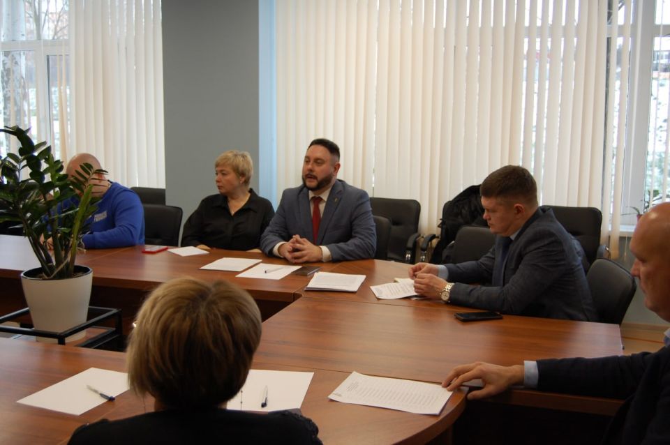 Состоялось внеочередное заседание Мариупольского городского совета Состоялось внеочередное заседание Мариупольского городского совета