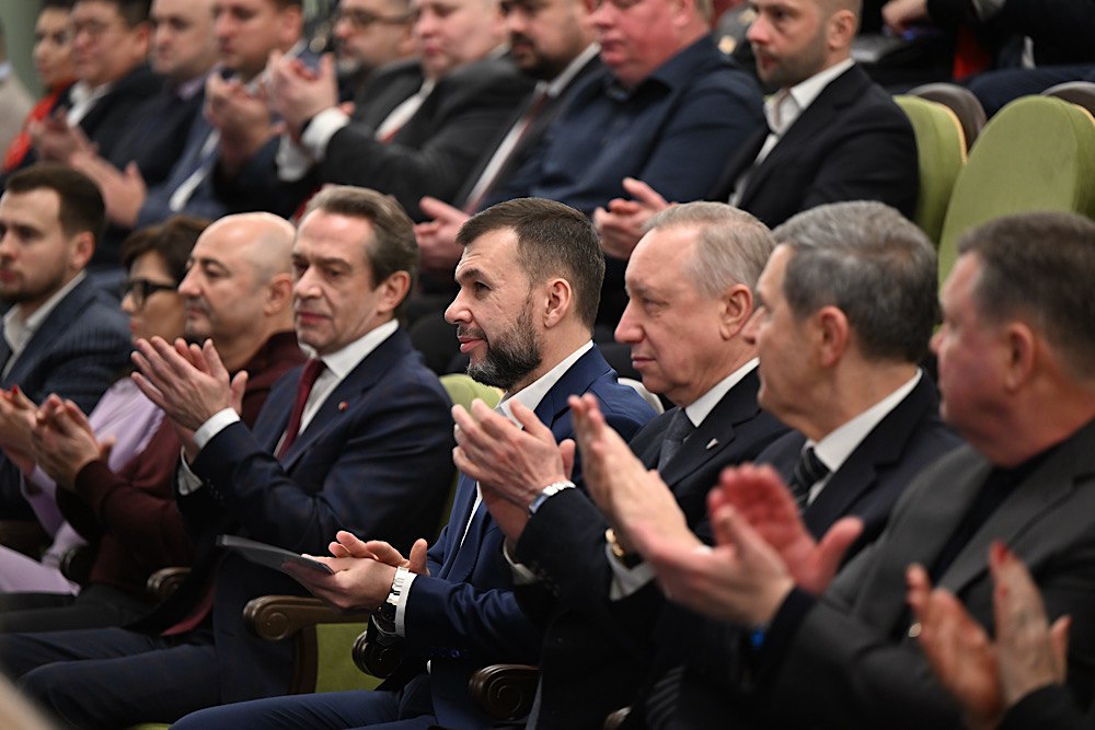 Глава ДНР Денис Пушилин рассказал об открытии русского драматического театра в Мариуполе Глава ДНР Денис Пушилин рассказал об открытии русского драматического театра в Мариуполе