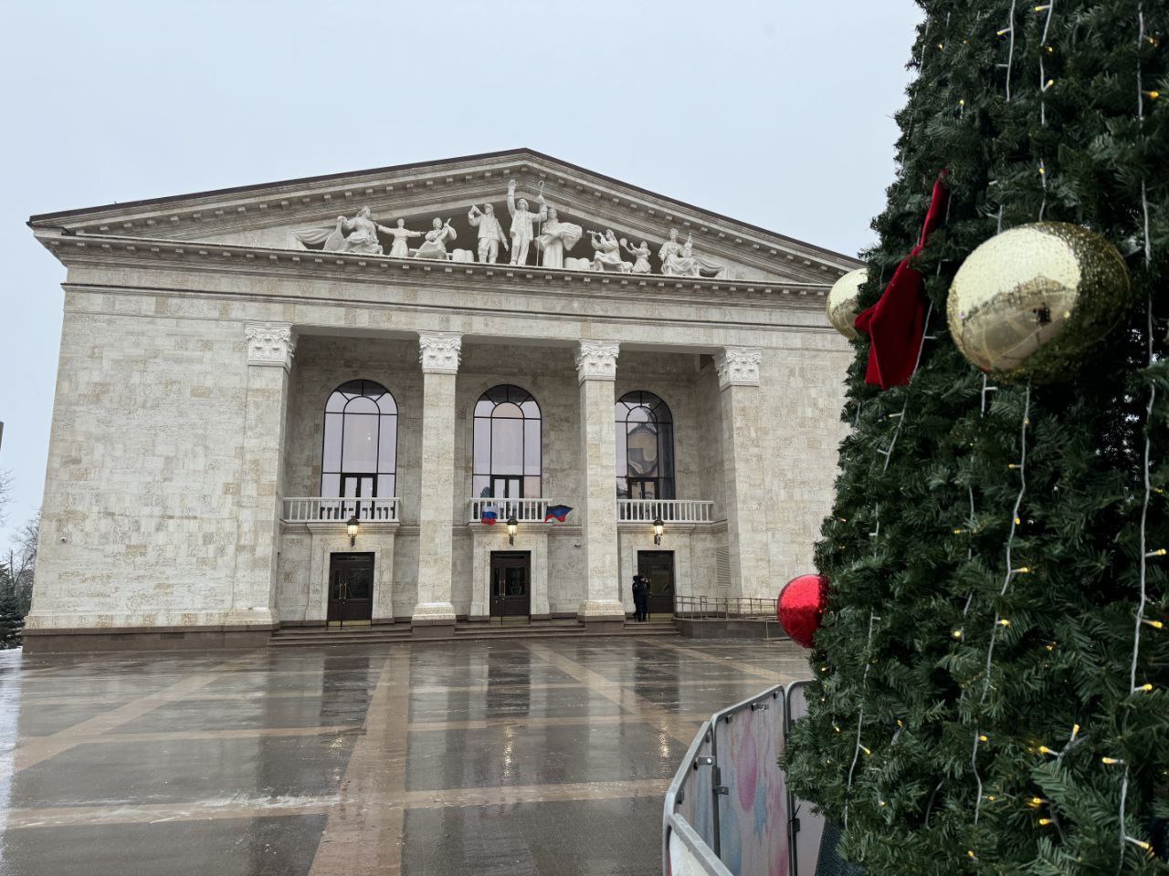 Глава ДНР Денис Пушилин рассказал об открытии русского драматического театра в Мариуполе Глава ДНР Денис Пушилин рассказал об открытии русского драматического театра в Мариуполе