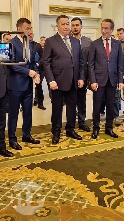 "Служу России, Санкт-Петербургу и Мариуполю!"