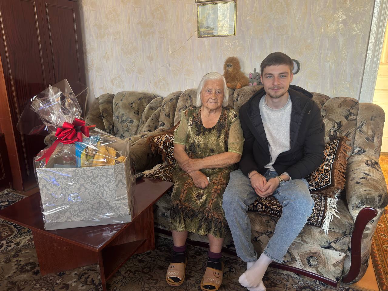 Александр Волошин: #гуманитарнаяпомощь. Сегодняшнюю рубрику посвящаю нашим уважаемым ветеранам блокадного Ленинграда Александр Волошин: #гуманитарнаяпомощь. Сегодняшнюю рубрику посвящаю нашим уважаемым ветеранам блокадного Ленинграда