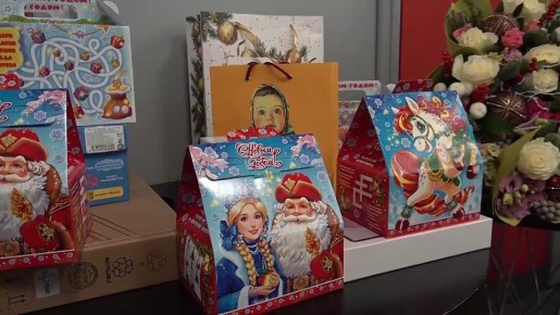 Денис Пушилин: Вручил подарки юным жителям региона, которые приняли участие во Всероссийской акции «Елка желаний»