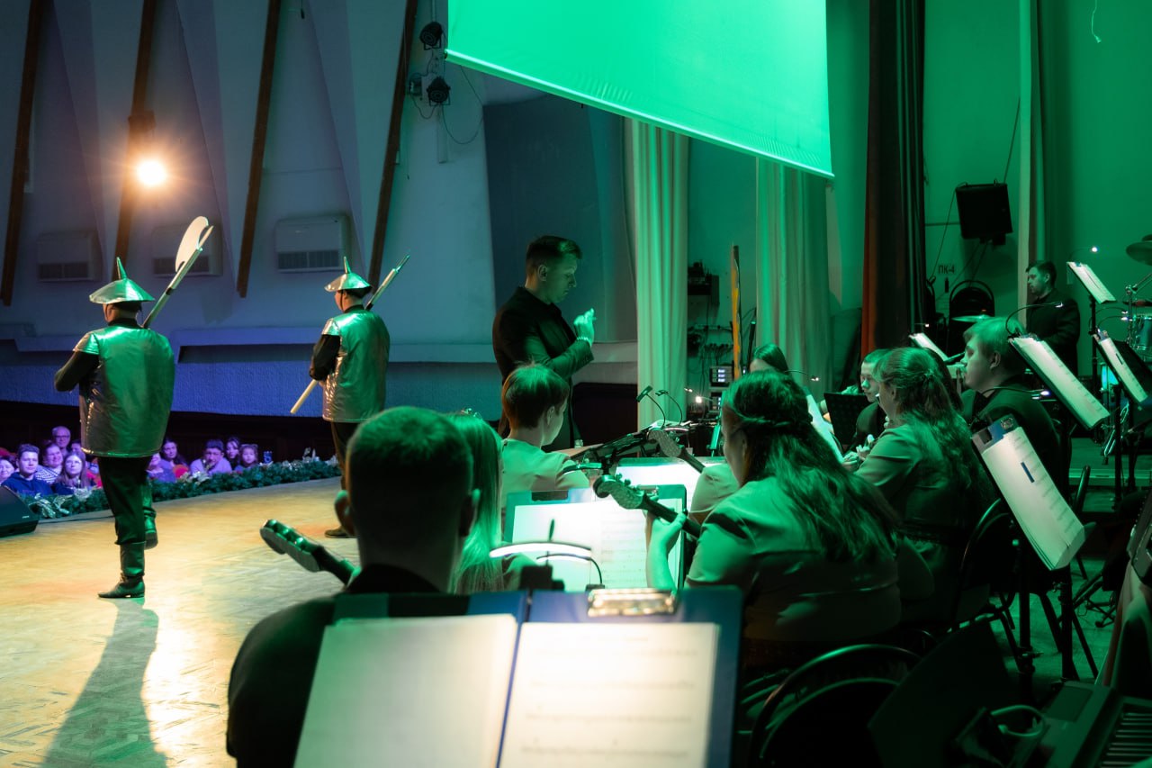 Новогоднее настроение – в полный оркестр! Новогоднее настроение – в полный оркестр!