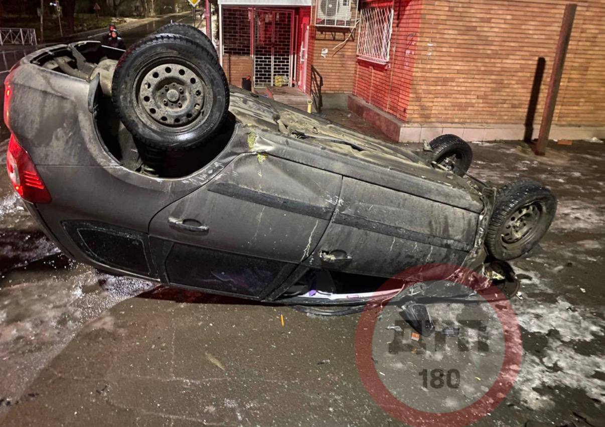 В Мариуполе произошло ДТП на Ул.Козлова В Мариуполе произошло ДТП на Ул.Козлова