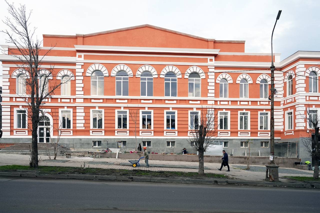Здания времен Российской империи, уникальная лепнина и завораживающая архитектура: как выглядит восстанавливаемый исторический центр Мариуполя Здания времен Российской империи, уникальная лепнина и завораживающая архитектура: как выглядит восстанавливаемый исторический центр Мариуполя