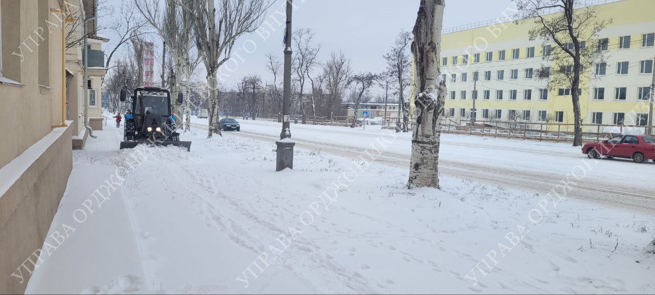 Оперативно: снег выпал — службы уже на посту! Оперативно: снег выпал — службы уже на посту!