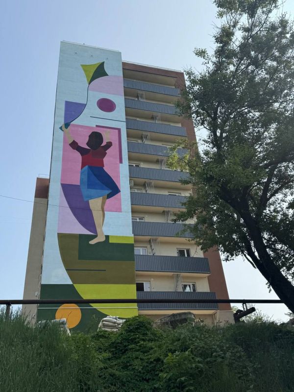 Александр Малькевич: О чём рассказывают муралы Мариуполя? Александр Малькевич: О чём рассказывают муралы Мариуполя?