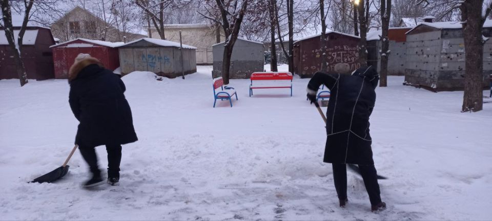 Боремся со снегом оперативно Боремся со снегом оперативно