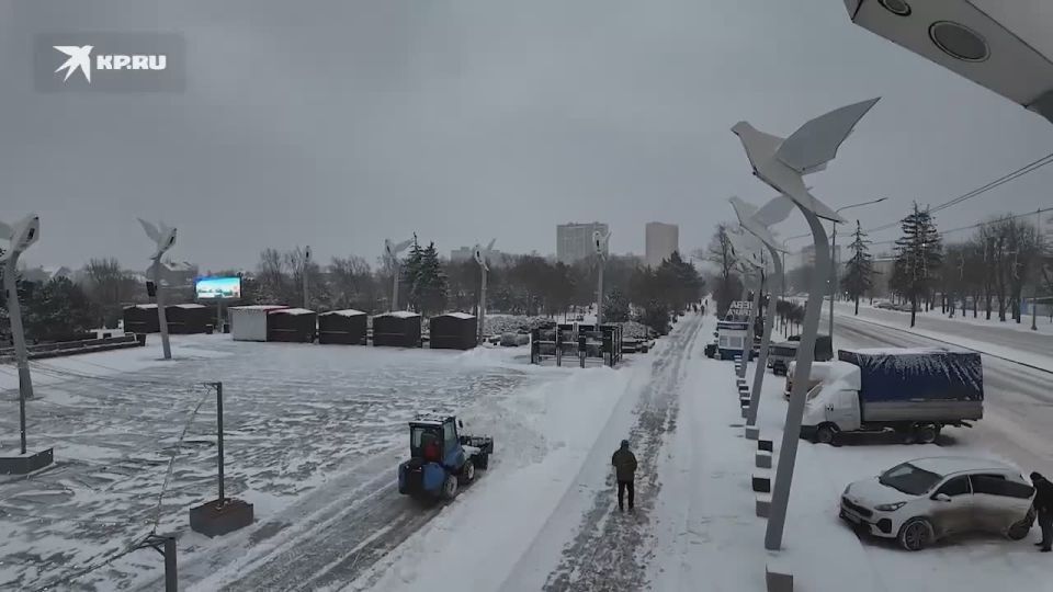 Такое бывает раз в несколько лет: В Мариуполе минусовая температура и снегопады продержатся до конца месяца