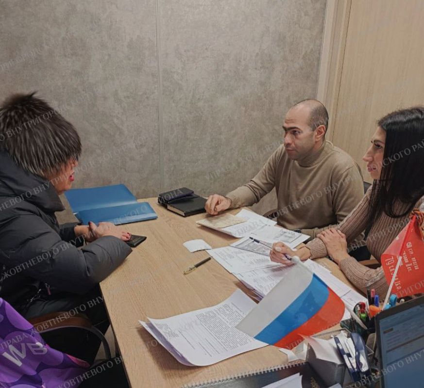 В Управе Жовтневого внутригородского района города Мариуполь прошёл приём граждан в рамках проекта «Правовой компас» — инициативы Регионального отделения Ассоциации юристов России в Донецкой Народной Республике, реализуемой... В Управе Жовтневого внутригородского района города Мариуполь прошёл приём граждан в рамках проекта «Правовой компас» — инициативы Регионального отделения Ассоциации юристов России в Донецкой Народной Республике, реализуемой...