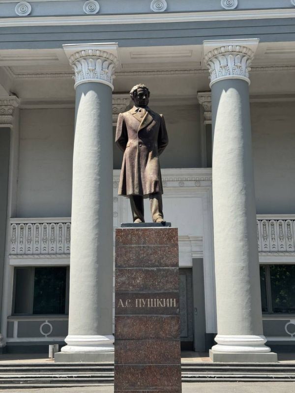 Александр Малькевич: Из Мариуполя с любовью.... Я к вам снова с фотографиями прекрасного Мариуполя! Города, который для меня – не просто точка на карте, а место, связанное с особыми чувствами, так как мой родной... Александр Малькевич: Из Мариуполя с любовью.... Я к вам снова с фотографиями прекрасного Мариуполя! Города, который для меня – не просто точка на карте, а место, связанное с особыми чувствами, так как мой родной...