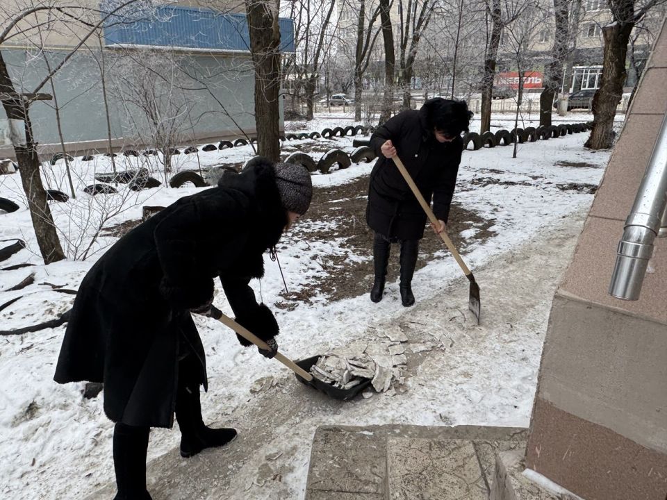 Безопасно и чисто: в Орджоникидзевском районе прошёл субботник «Единой России»