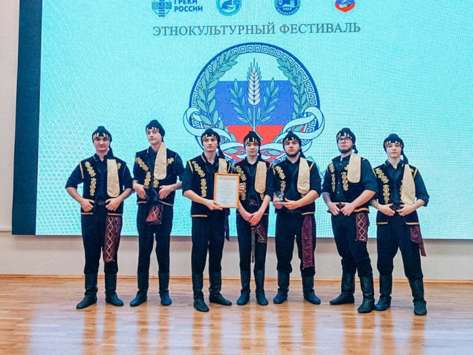 Творческие коллективы поселка Старый Крым популяризируют урумскую культуру Творческие коллективы поселка Старый Крым популяризируют урумскую культуру