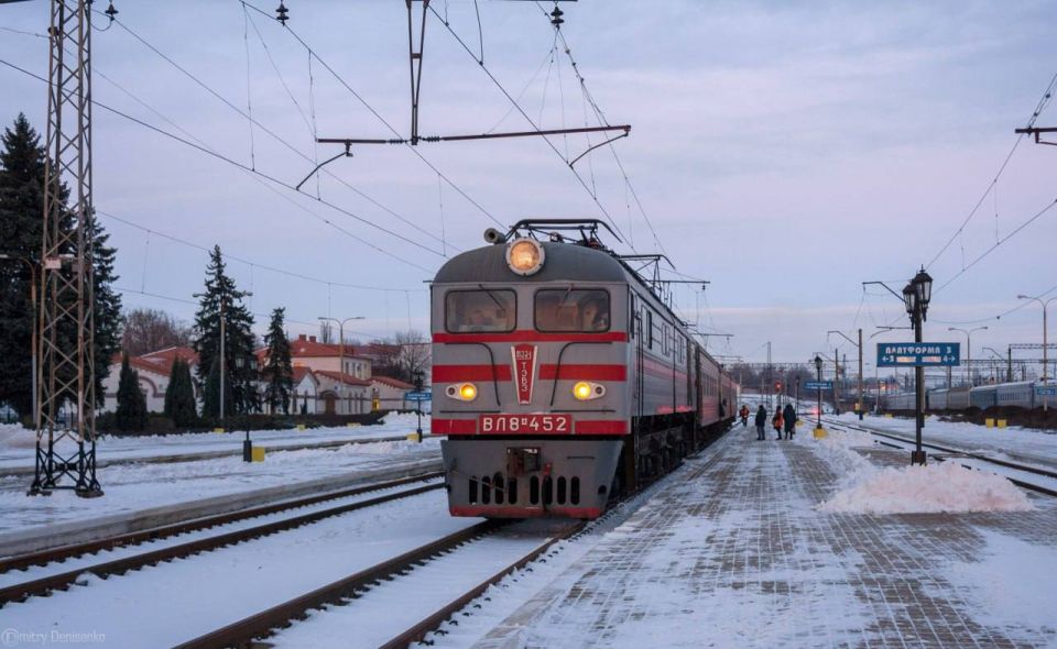 Глава ДНР рассказал о запуске новых пригородных поездов Глава ДНР рассказал о запуске новых пригородных поездов