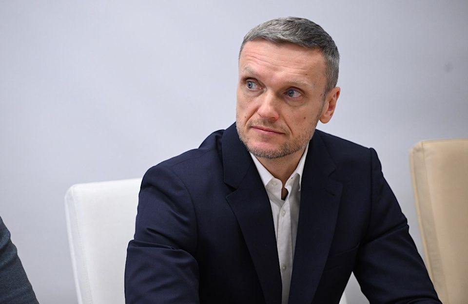 Денис Пушилин: Благоустройство сел, обновление парка сельхозтехники и субсидии предприятиям АПК — этим и другим вопросам посвятили оперативное совещание Денис Пушилин: Благоустройство сел, обновление парка сельхозтехники и субсидии предприятиям АПК — этим и другим вопросам посвятили оперативное совещание