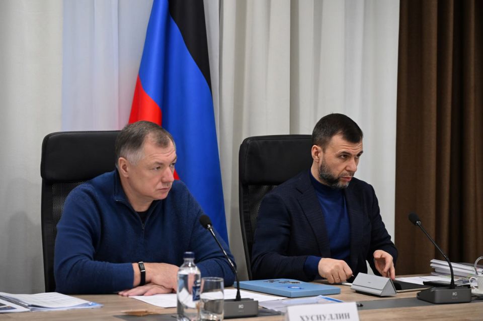 Марат Хуснуллин совершил рабочую поездку в ДНР Марат Хуснуллин совершил рабочую поездку в ДНР