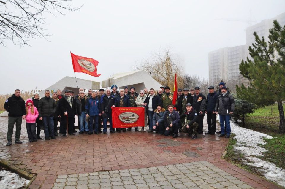 Дмитрий Огилец: Сегодня члены Мариупольской городской организации "Российский союз ветеранов Афганистана и специальных военных операций" возложили цветы к памятнику "землякам воинам - интернационалистам" в честь 37-й... Дмитрий Огилец: Сегодня члены Мариупольской городской организации "Российский союз ветеранов Афганистана и специальных военных операций" возложили цветы к памятнику "землякам воинам - интернационалистам" в честь 37-й...