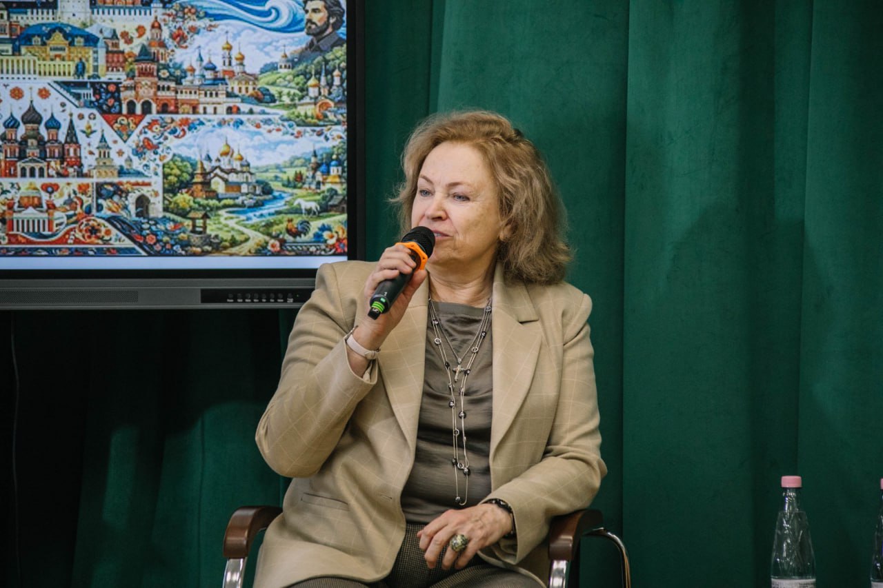 Антон Кольцов: Открыли в Мариуполе Всероссийскую научно-практическую конференцию «Культурный код России. Мост между духовным наследием и цифровым будущим» Антон Кольцов: Открыли в Мариуполе Всероссийскую научно-практическую конференцию «Культурный код России. Мост между духовным наследием и цифровым будущим»