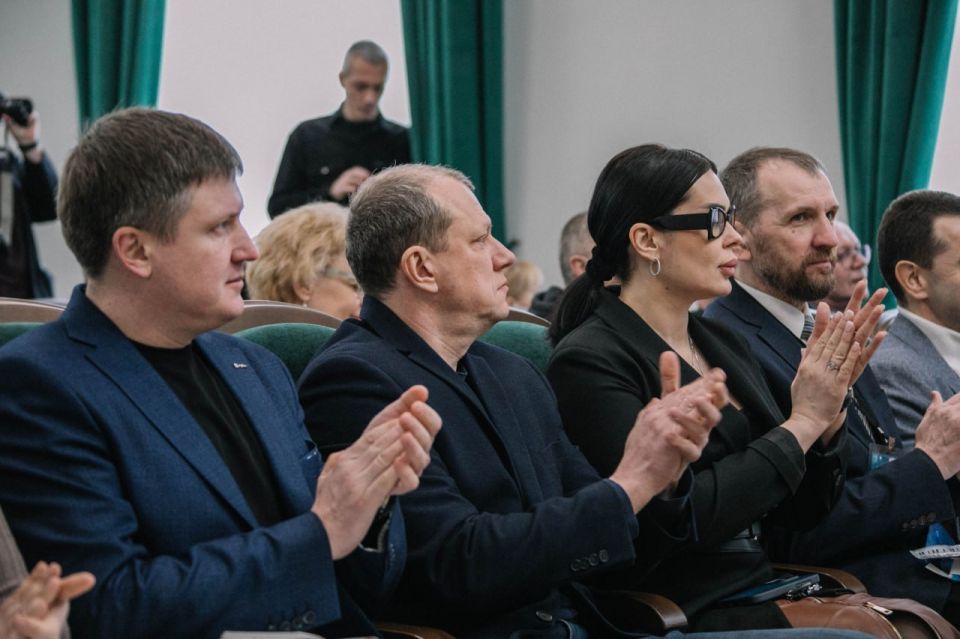 ����� �������: ������� � ��������� ������������� ������-������������ ����������� ����������� ��� ������. ���� ����� �������� ��������� � �������� �������