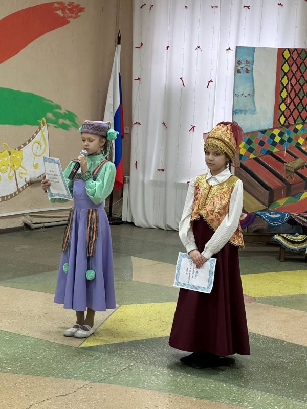 Ко Дню родного языка в МБУК "ЦКД ПГТ СТАРЫЙ КРЫМ" прошло торжественное мероприятие Ко Дню родного языка в МБУК "ЦКД ПГТ СТАРЫЙ КРЫМ" прошло торжественное мероприятие