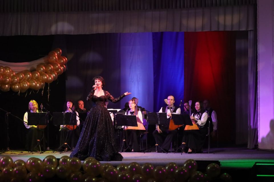 22 февраля 2026 года в Мариупольском русском драматическом театре прошло торжественное мероприятие — концерт артистов и оркестра театра под управлением Ю. Чайн «Безумству храбрых поём мы песню», посвящённый Дню защитника... 22 февраля 2026 года в Мариупольском русском драматическом театре прошло торжественное мероприятие — концерт артистов и оркестра театра под управлением Ю. Чайн «Безумству храбрых поём мы песню», посвящённый Дню защитника...