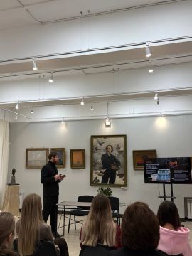 Владислав Подкова: В Мариупольском краеведческом музее прошла встреча с коллегами из Санкт-Петербурга