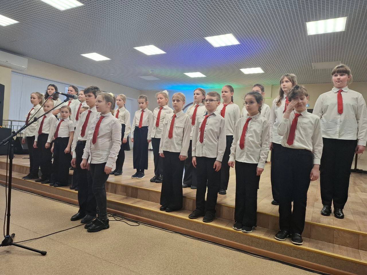 С праздником мужества, силы и отваги! Каждый год россияне отмечают важный праздник, посвященный героизму сильной половины нашей страны, — День защитника Отечества С праздником мужества, силы и отваги! Каждый год россияне отмечают важный праздник, посвященный героизму сильной половины нашей страны, — День защитника Отечества