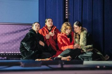 Актеры-студенты из Мариуполя представили спектакль «Живые свидетели»