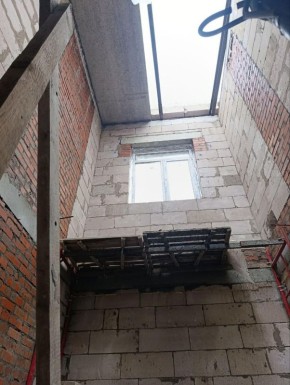 Ведется восстановление Административного здания на улице Московская в г. Мариуполе